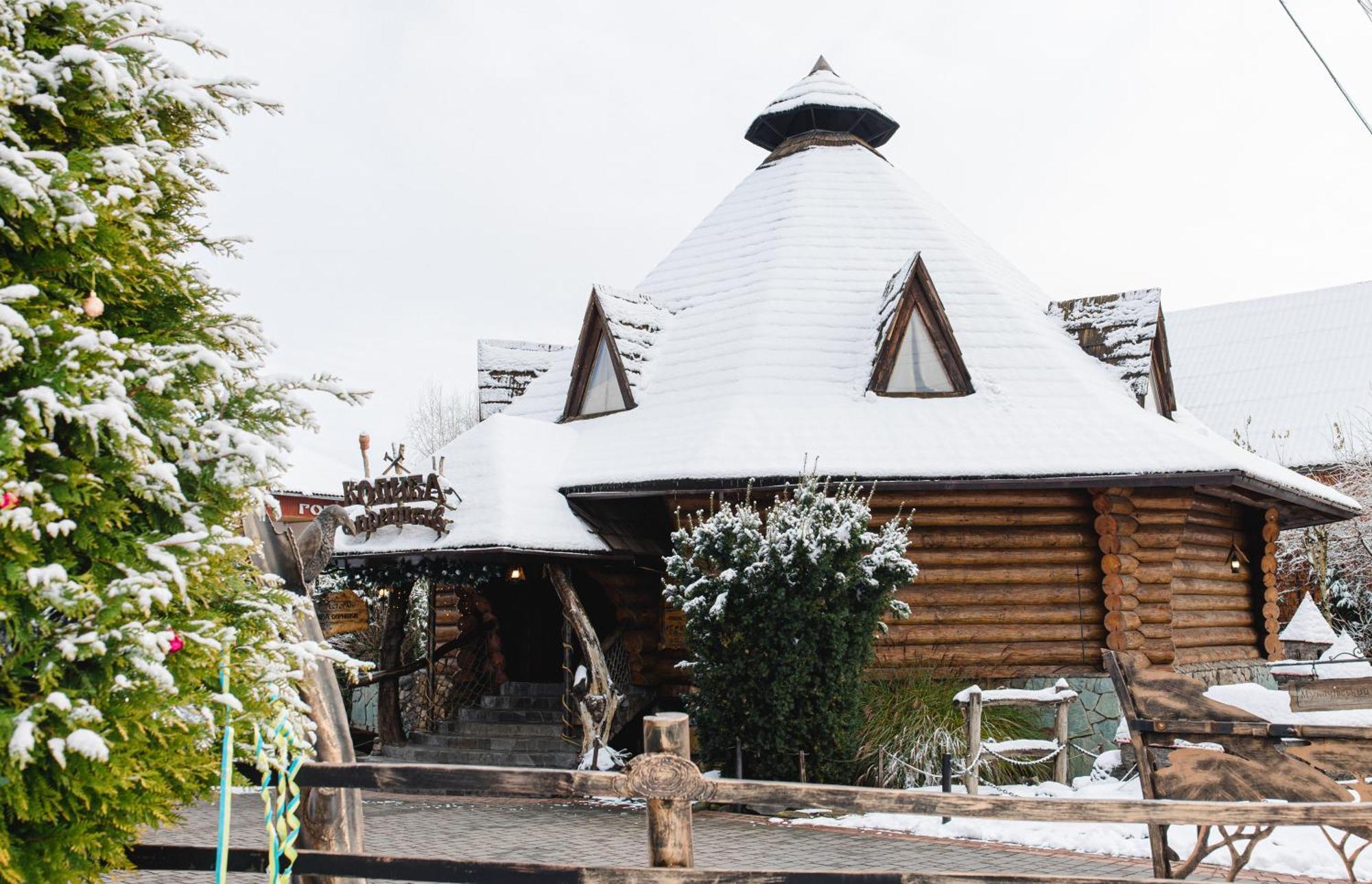 Hotel Kolyba Opryshkiv Nizhneye Selishche Exterior foto