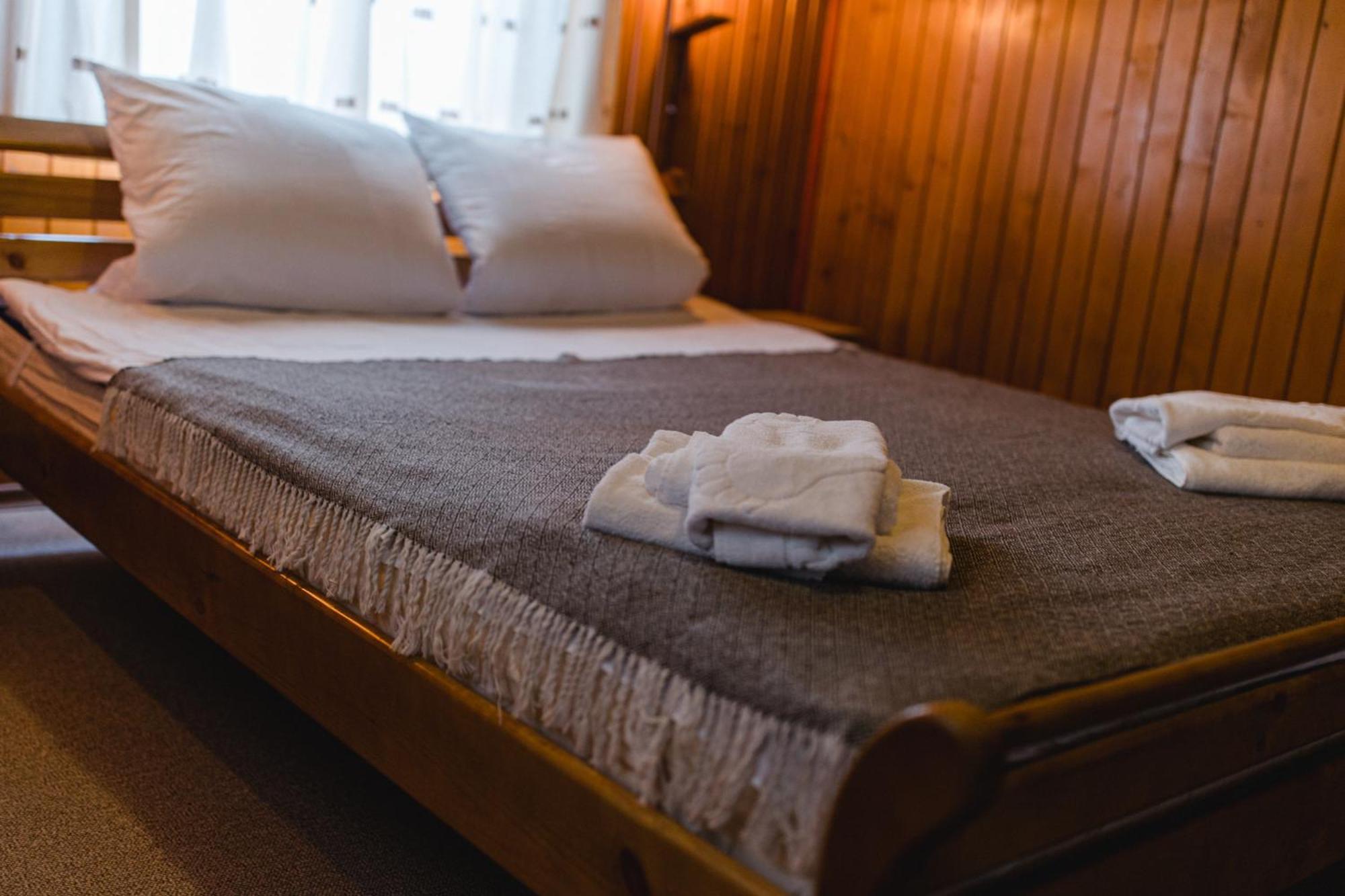 Hotel Kolyba Opryshkiv Nizhneye Selishche Zimmer foto