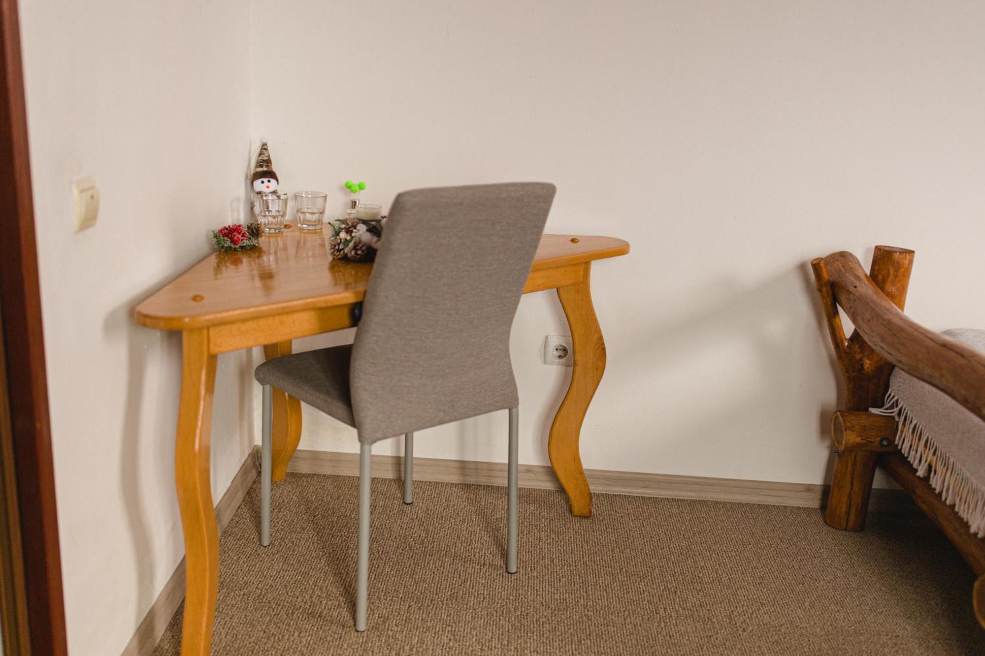 Hotel Kolyba Opryshkiv Nizhneye Selishche Zimmer foto
